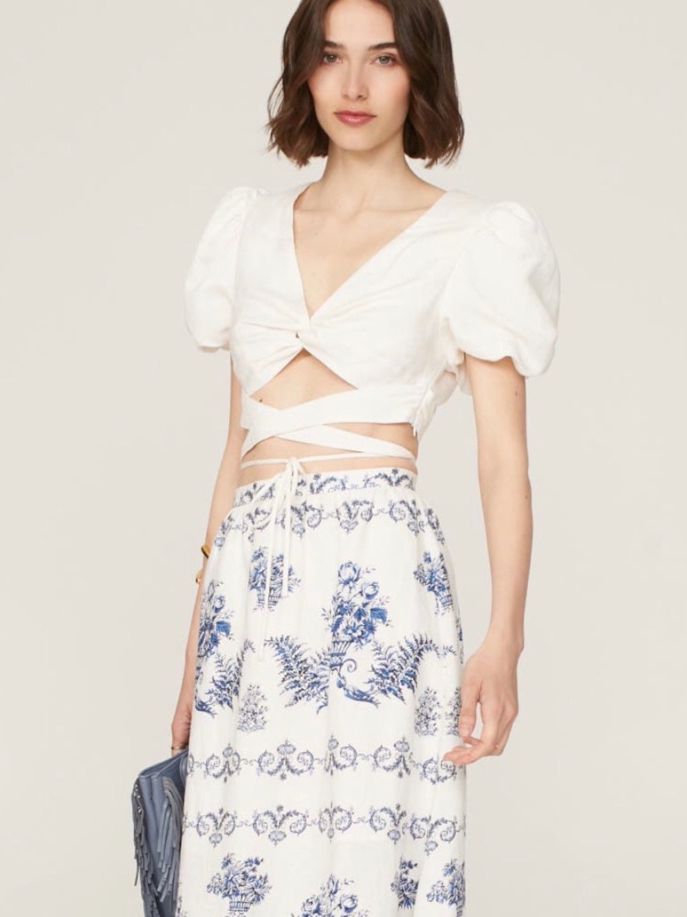 ASTR the label Puff-Sleeve Wrap Crop Top - White